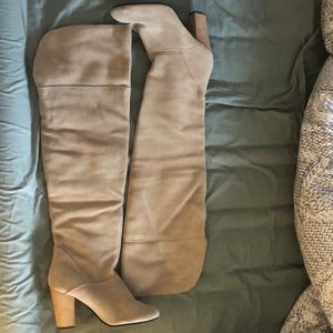 Urban Outfitters “Kimchi Blue” suede, knee-high boots size 8